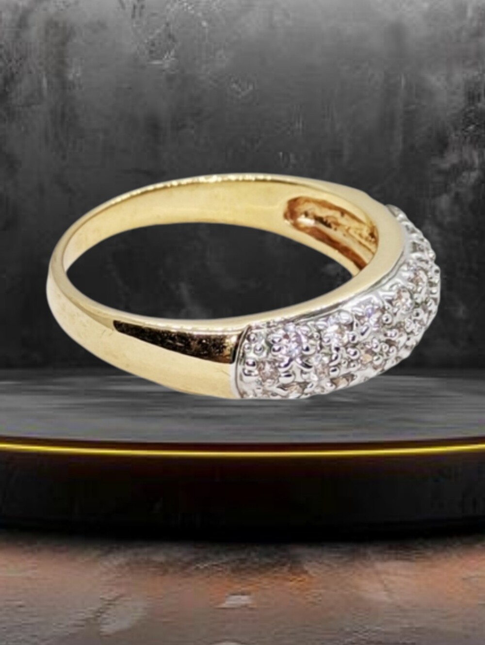 Clear CZ Stones Unisex Gold Plated Ring. Size 10.75. NWOT
